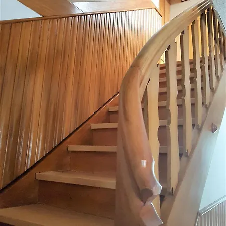 Gasthuis Au 1er Etage Dans A