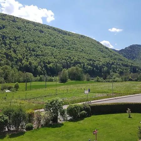 Gasthuis Au 1er Etage Dans A La Heutte
