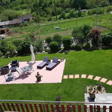 Au 1er Etage Dans A