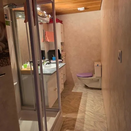 Au 1er Etage Dans A Gasthuis